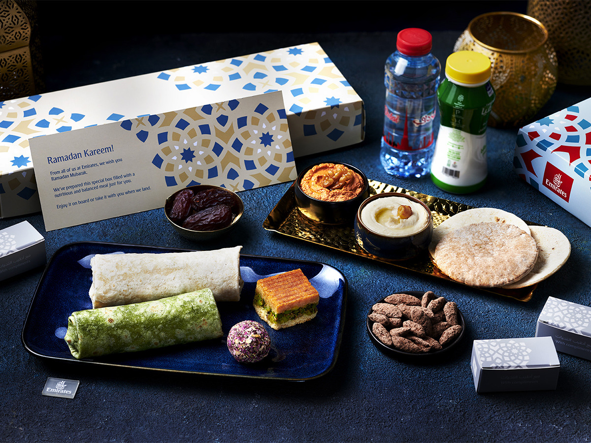 Emirates Celebrates Ramadan with Special Meals, Prayer Facilities, and Entertainment for Passengers